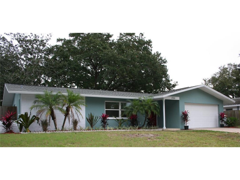 1355 Crescent Dr, Largo, FL 33770 photo 1