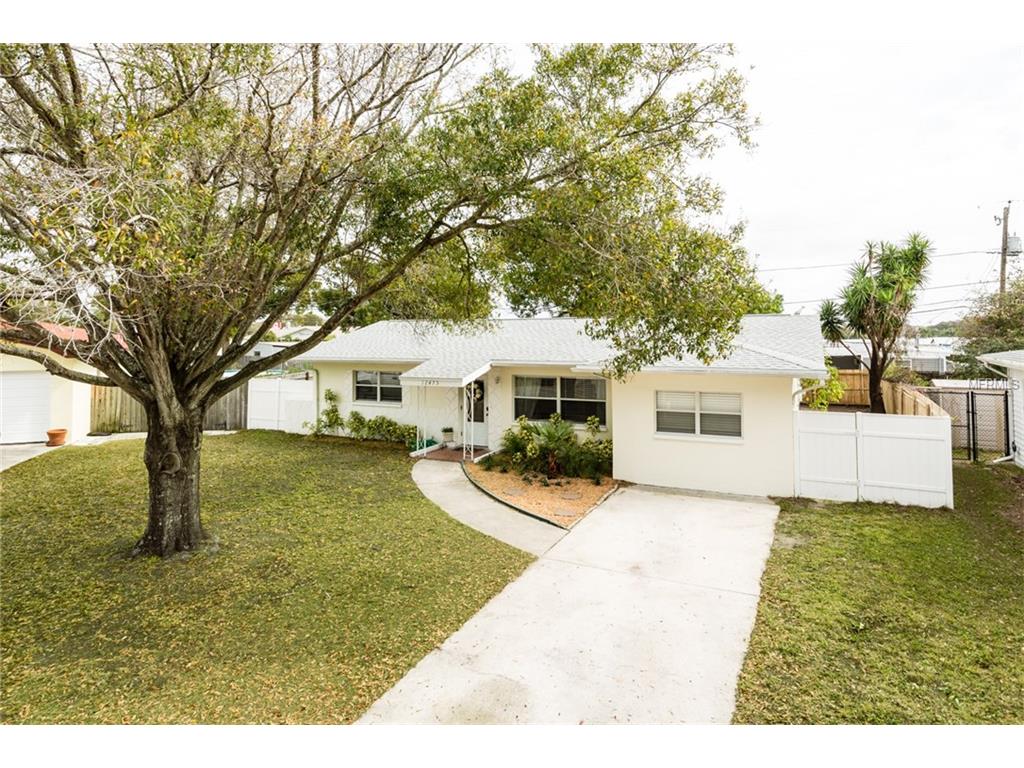 12475 104th St, Largo, FL 33773 photo 1