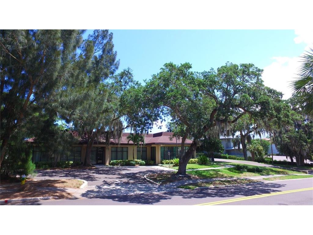 604 Druid Rd E, Clearwater, FL 33756 photo 1