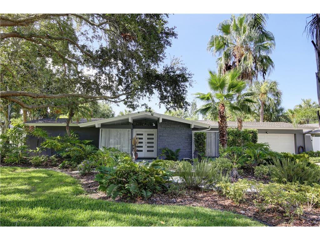 817 Jacaranda Dr, Largo, FL 33770 photo 1