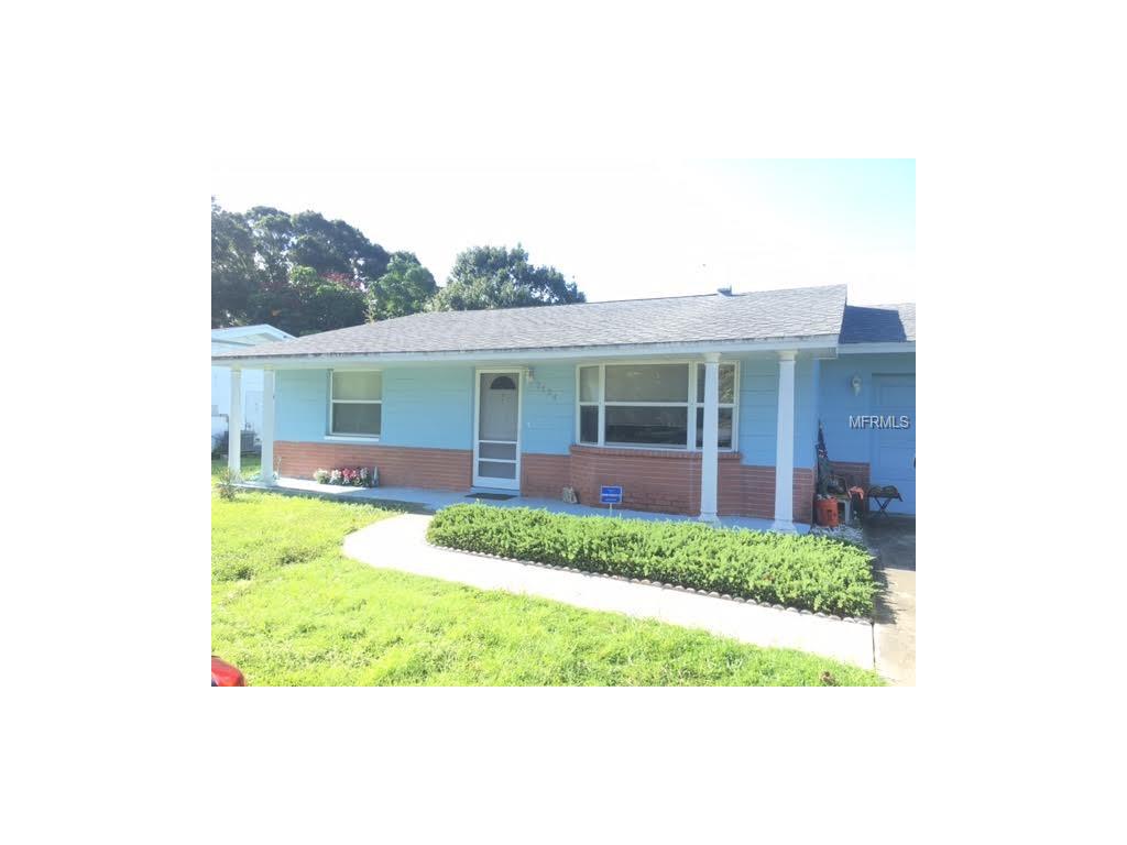 2724 Roberta St, Largo, FL 33771 photo 1