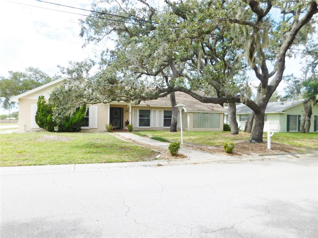 10210 Bay Hills Dr, Largo, FL 33774 photo 1