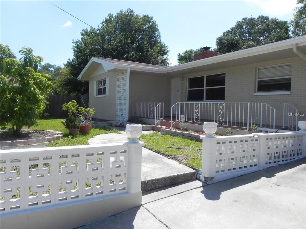2832 Hickory Dr, Largo, FL 33770 photo 1