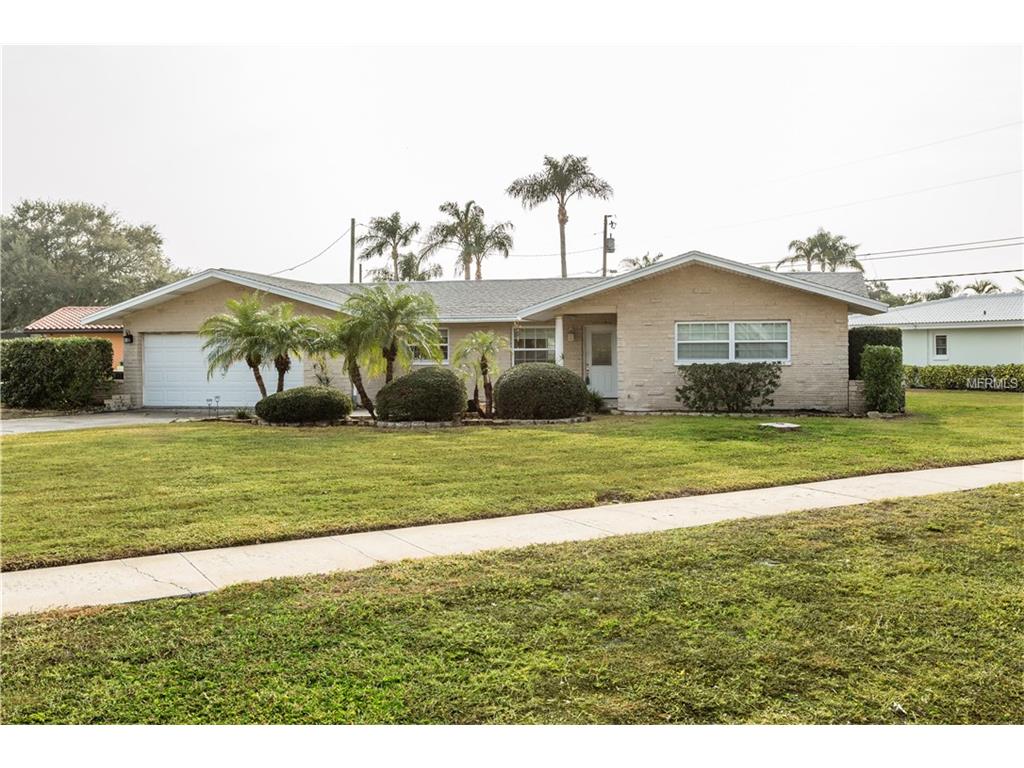 10084 Commodore Dr, Seminole, FL 33776 photo 1