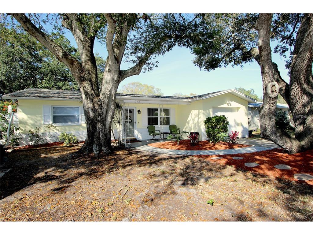 2212 Lauren Dr, Largo, FL 33774 photo 1