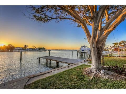 578 Johns Pass Ave, Madeira Beach, FL 33708 photo 1