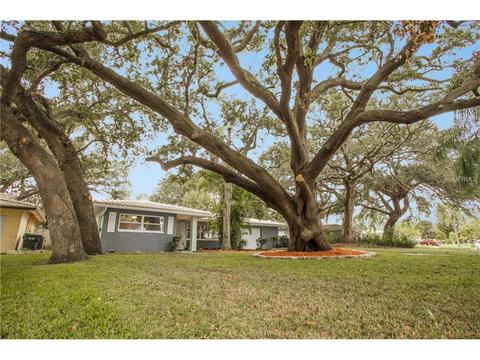 518 E Park Dr, Largo, FL 33771 photo 1