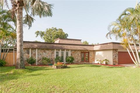 13622 Pinecrest Dr, Largo, FL 33774 photo 1
