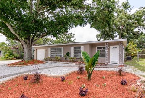 711 Orangeview Dr, Largo, FL 33778 photo 1