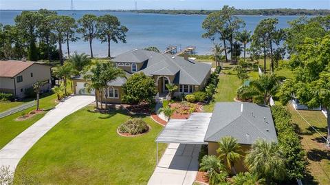 800 Shore Dr E, Oldsmar, FL 34677 photo 1