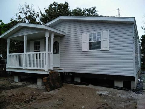 204 Lark Dr, Largo, FL 33778 photo 1