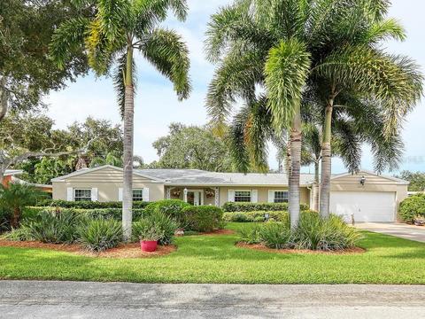 306 Cedar Ln, Largo, FL 33770 photo 1