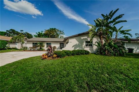 2051 Kimberly Dr, Dunedin, FL 34698 photo 1