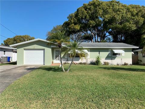 1952 Summit Dr, Dunedin, FL 34698 photo 1