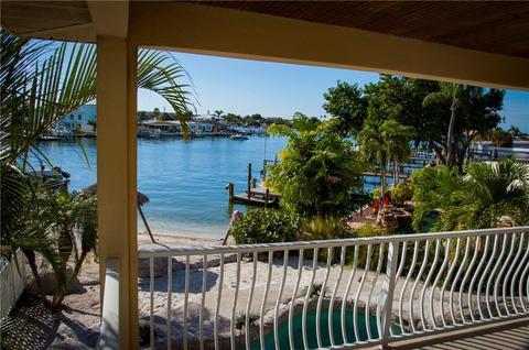 16100 5th St E, Redington Beach, FL 33708 photo 1