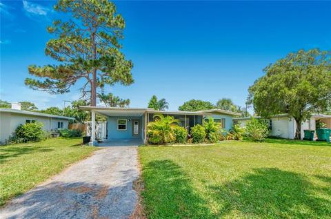 1912 Pinehurst Dr, Clearwater, FL 33763 photo 1