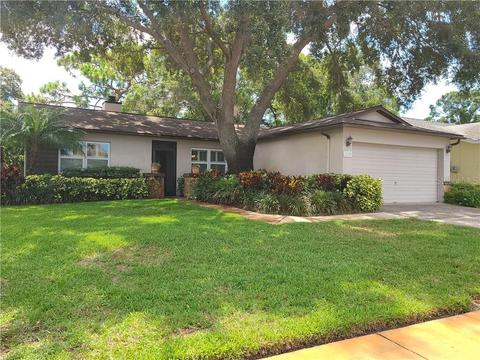 12945 Pineway Dr, Largo, FL 33773 photo 1