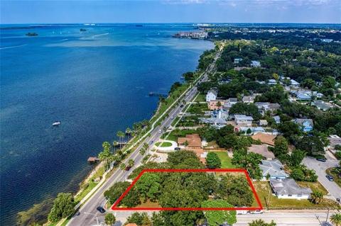 9 Edgewater Dr, Dunedin, FL 34698 photo 1