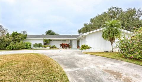 408 Harbor View Ln, Largo, FL 33770 photo 1