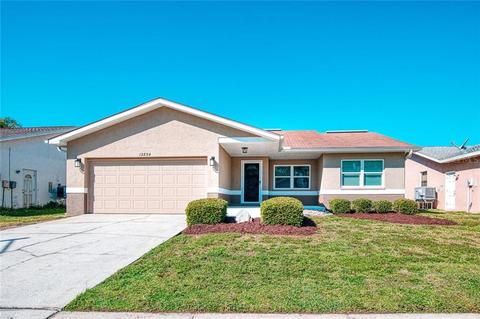 12854 Pineway Dr, Largo, FL 33773 photo 1