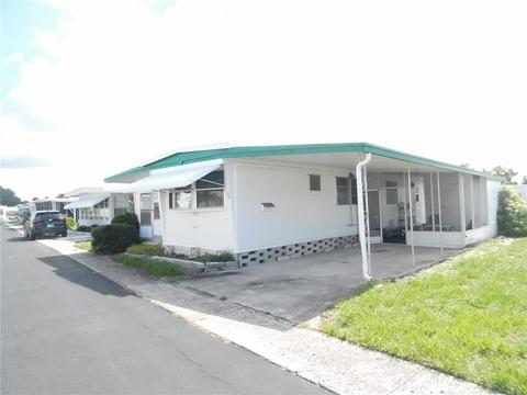 40 Thatch Palm St E, Largo, FL 33770 photo 1