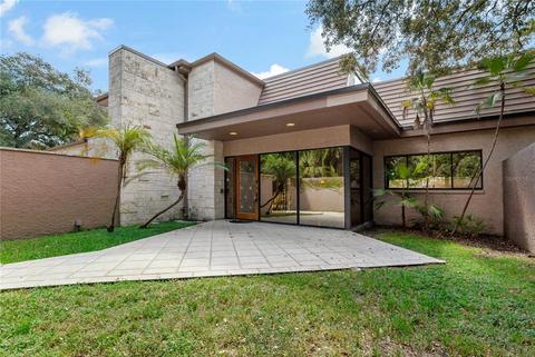 2703 Bluffs Dr, Largo, FL 33770 photo 1