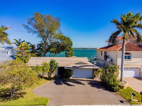 1205 Bay Dr, Belleair Beach, FL 33786