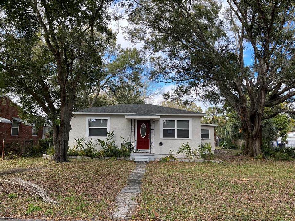 1243 55th Ave N, Saint Petersburg, FL 33703 37 Photos