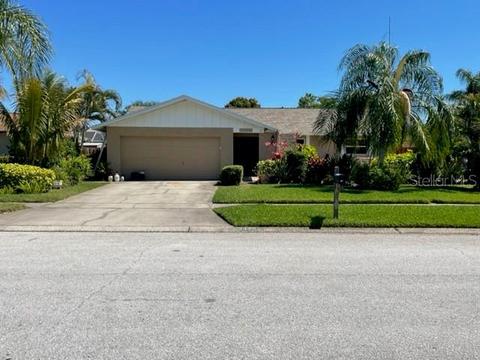 2425 Timbercrest Cir W, Clearwater, FL 33763 photo 1
