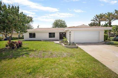 10486 Monarch Dr, Largo, FL 33774 photo 1