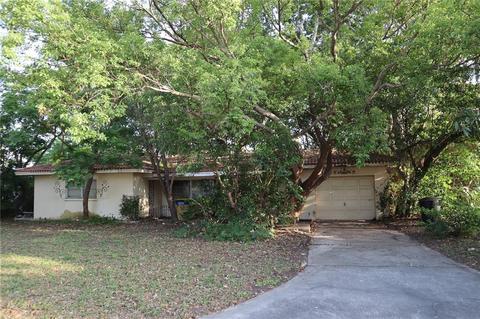 2001 Ripon Dr, Clearwater, FL 33764 photo 1
