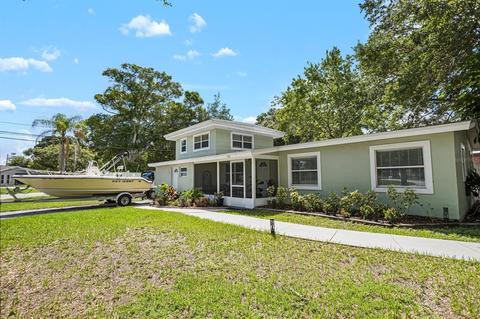 201 Emerald Ln, Largo, FL 33771 photo 1