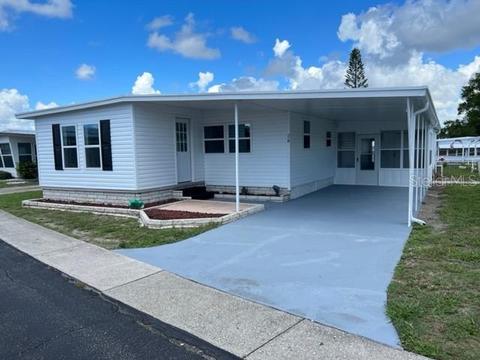 28 Thatch Palm St E, Largo, FL 33770 photo 1