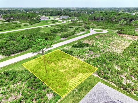 12 Ships Ln, Placida, FL 33946