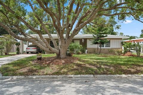 222 Mineola Dr E, Belleair Bluffs, FL 33770 photo 1