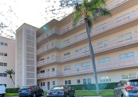 5623 80th St N #401, Saint Petersburg, FL 33709
