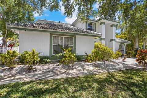 1145 Marina Dr, Tarpon Springs, FL 34689