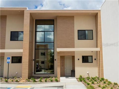 7568 Brooklyn Dr, Kissimmee, FL 34747