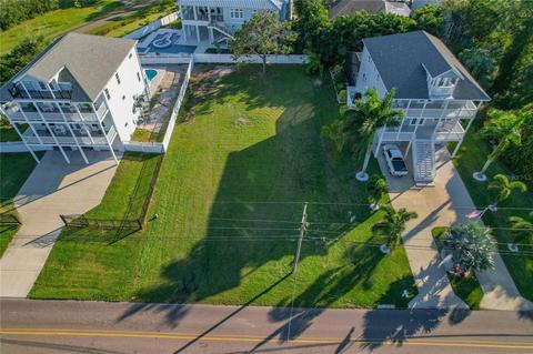 Oceanview Avenue, Palm Harbor, FL 34683