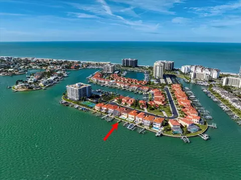 214 Sand Key Estates Dr, Clearwater Beach, FL 33767