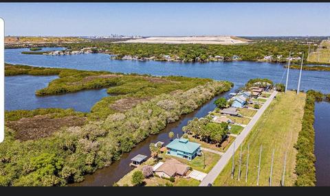 Bay Drive, Gibsonton, FL 33534