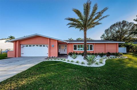 821 Jacaranda Dr, Largo, FL 33770 photo 1