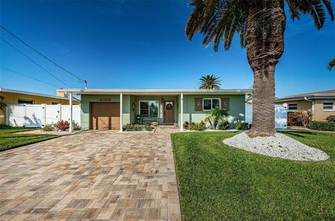 16133 4th St E, Redington Beach, FL 33708 photo 1