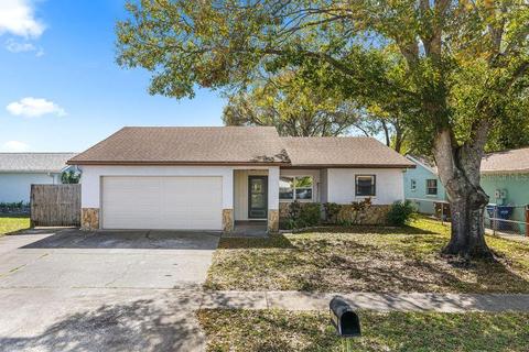 7876 Shadow Run Dr, Largo, FL 33773 photo 1