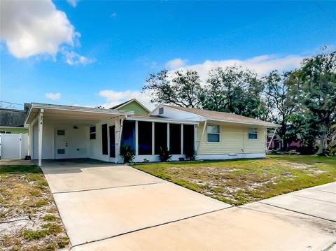 374 64th St S, Saint Petersburg, FL 33707