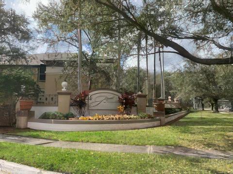 17101 Carrington Park Dr #423, Tampa, FL 33647