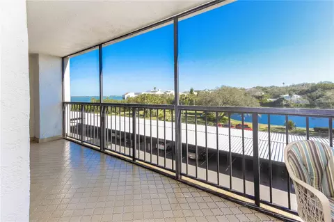 100 Oakmont Ln #405, Belleair, FL 33756