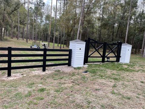 32716 Timber Hill Dr, Dade City, FL 33523