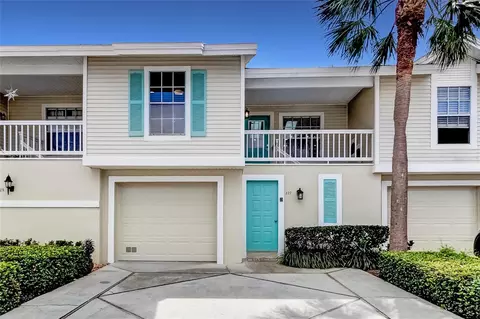 227 Sun Vista Ct N #76, Treasure Island, FL 33706