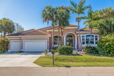824 Columbus Dr, Tierra Verde, FL 33715